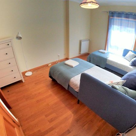 Lisbon 2 Bedroom Apartment With Balcony In Algés Buitenkant foto