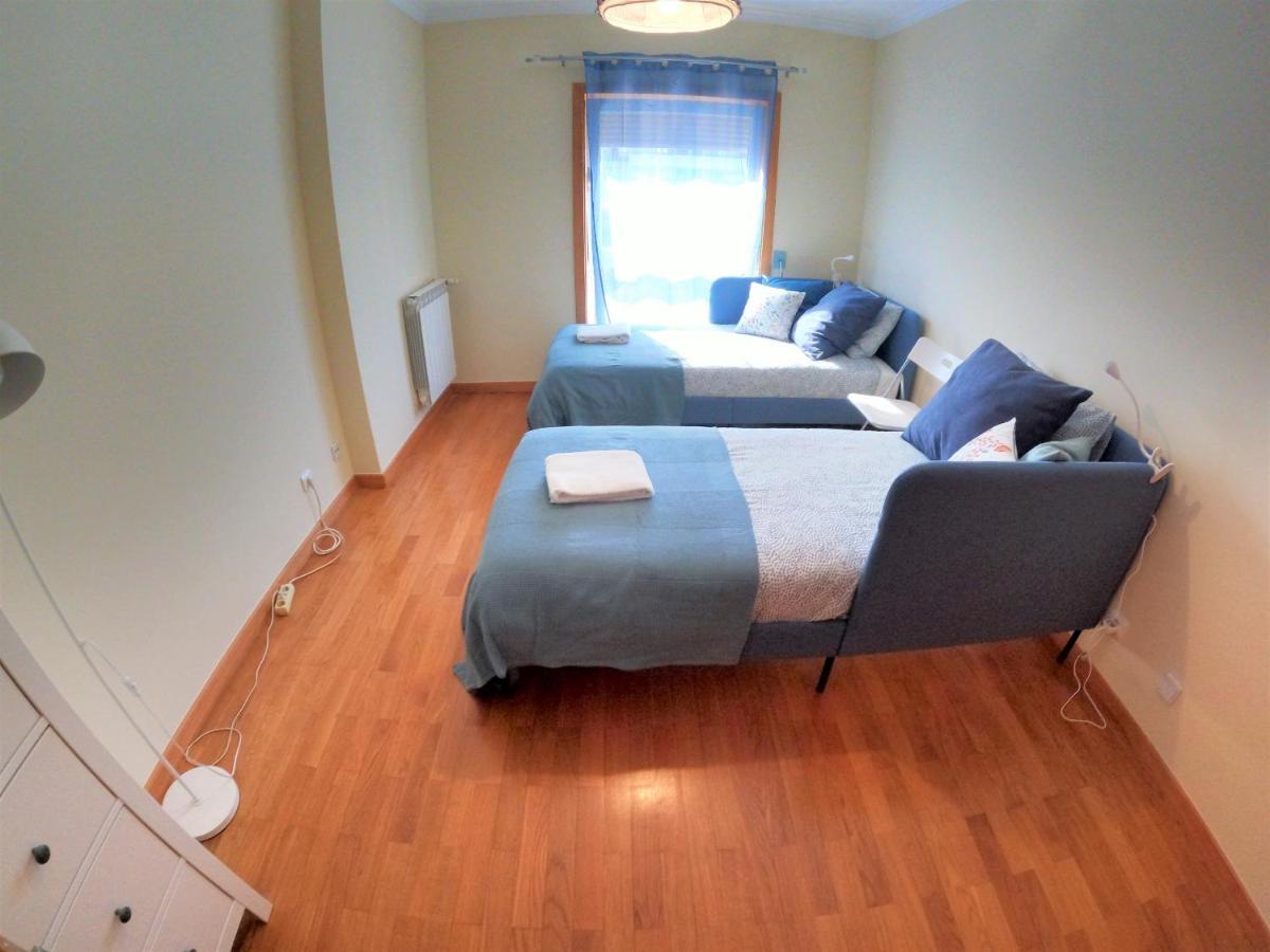 Lisbon 2 Bedroom Apartment With Balcony In Algés Buitenkant foto